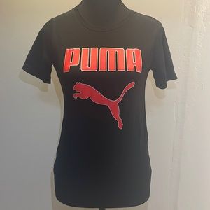 PUMA T-Shirt Black & Red Size 8 (US) Kids $25